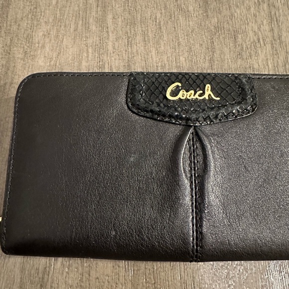 Coach Black Accordion Wallet With Gold Tone Coach Symbol - Picture 14 of 16